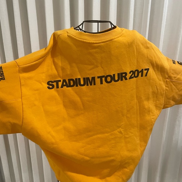 Justin Bieber Crew Neck - Picture 5 of 5